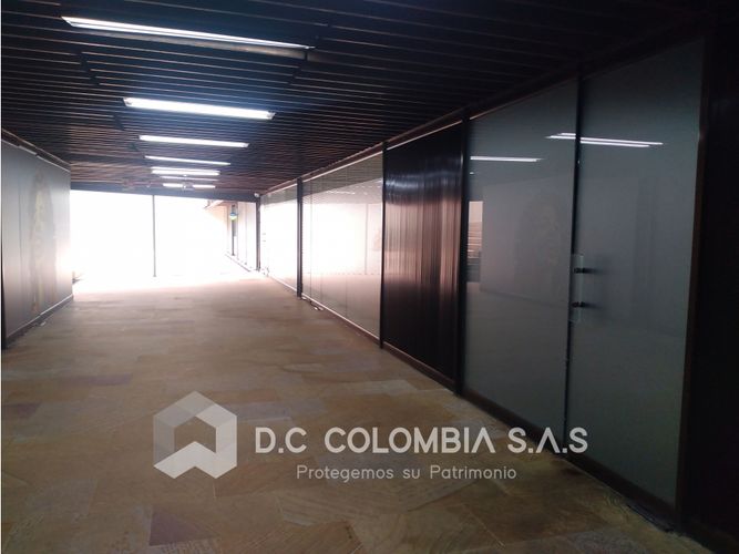 Local en venta en La Candelaria, Medellín, 247 m² · foto 11 de 16