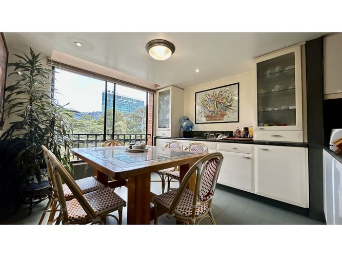Apartamento de 5 alcobas en venta en Santa Paula, Bogotá, 516 m² · foto 11 de 24