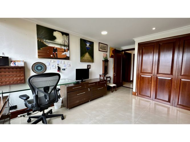 Apartamento de 5 alcobas en venta en Santa Paula, Bogotá, 516 m² · foto 13 de 24