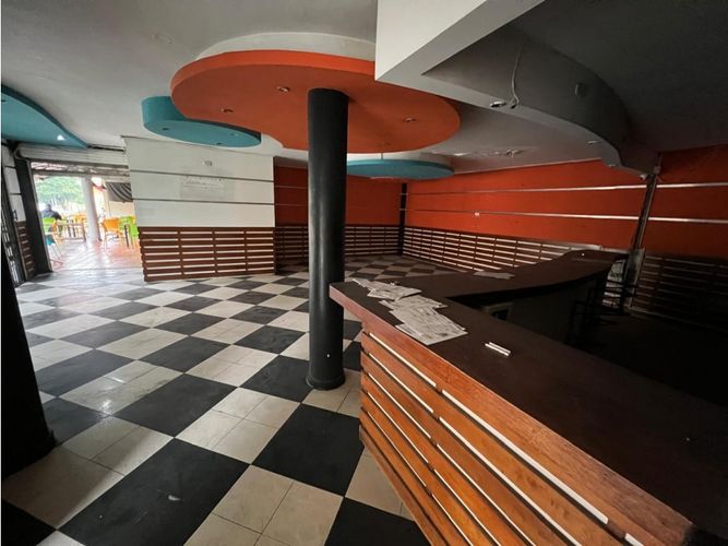 Local en arriendo en Loma Del Esmeraldal, Envigado, 120 m² · foto 2 de 20