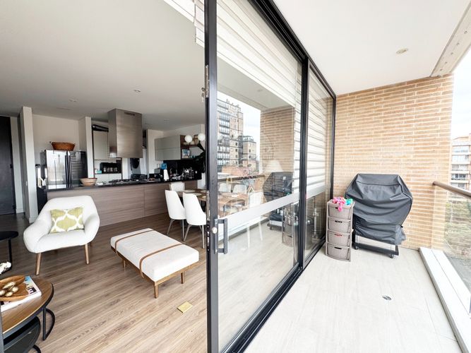 Apartamento de 3 alcobas en arriendo en Chico, Bogotá, 161 m² · foto 5 de 14