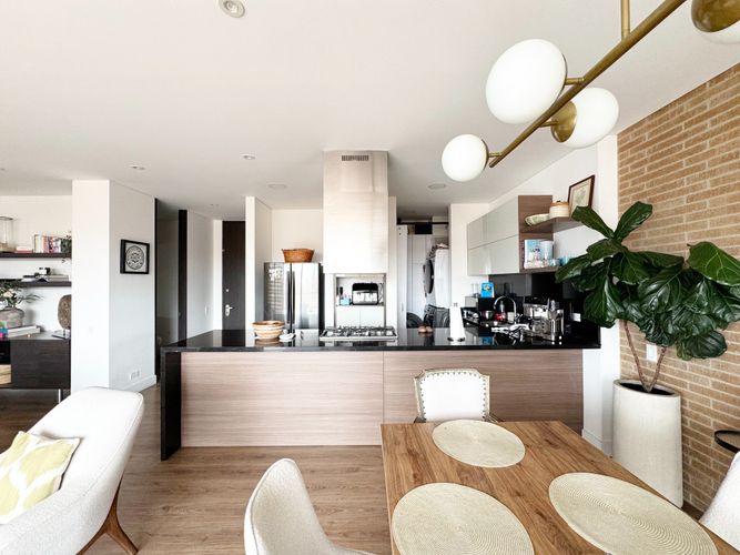 Apartamento de 3 alcobas en arriendo en Chico, Bogotá, 161 m² · foto 11 de 14