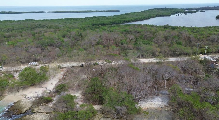 Lote en venta en Barú, Cartagena, 1826 m² · foto 4 de 9