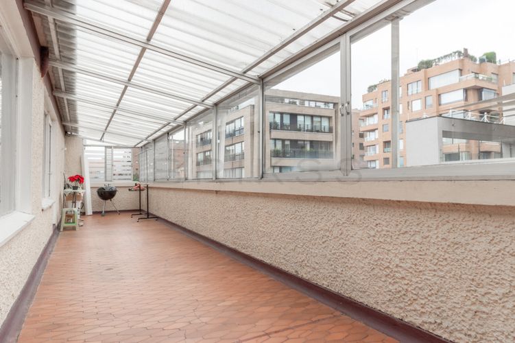 Apartamento de 4 alcobas en venta en Chico Norte, Bogotá, 270 m² · foto 18 de 19