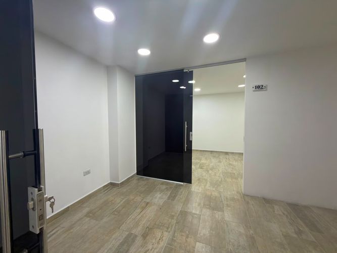 Local en venta en El Trianon, Envigado, 105 m² · foto 12 de 23