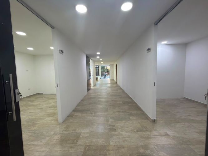 Local en venta en El Trianon, Envigado, 105 m² · foto 16 de 23