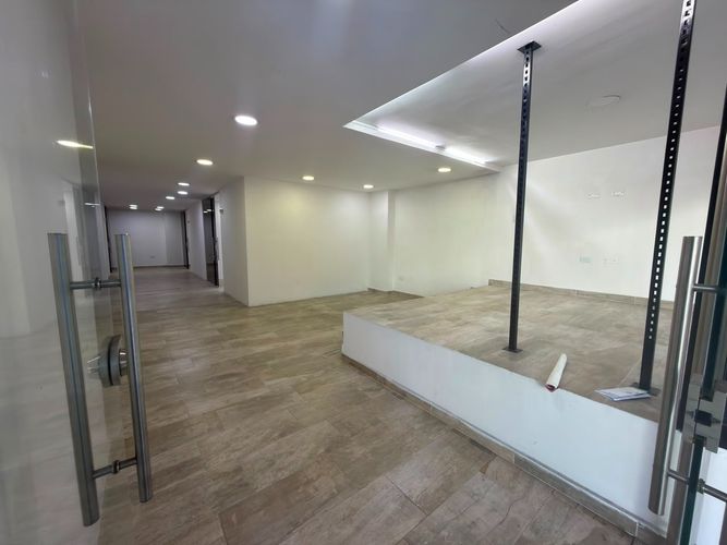 Local en venta en El Trianon, Envigado, 105 m² · foto 7 de 23