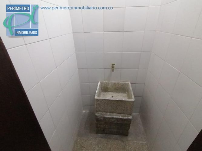Local en arriendo en Noel, Medellín, 194 m² · foto 3 de 7