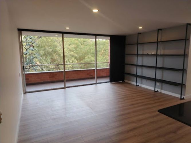 Apartamento de 2 alcobas en arriendo en La Frontera, Envigado, 102 m² · foto 3 de 16