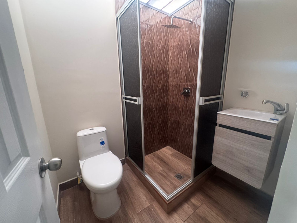 Casa en venta en Las Lomas, Bogotá · foto 9 de 18
