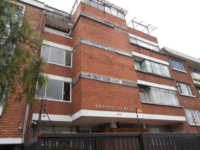 Apartamento de 3 alcobas en venta en Galerias, Bogotá, 103 m² · foto 2 de 24