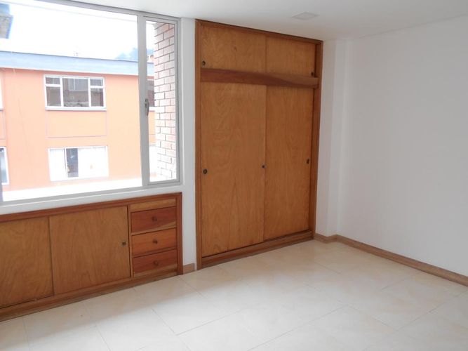 Apartamento de 3 alcobas en venta en Galerias, Bogotá, 103 m² · foto 21 de 24