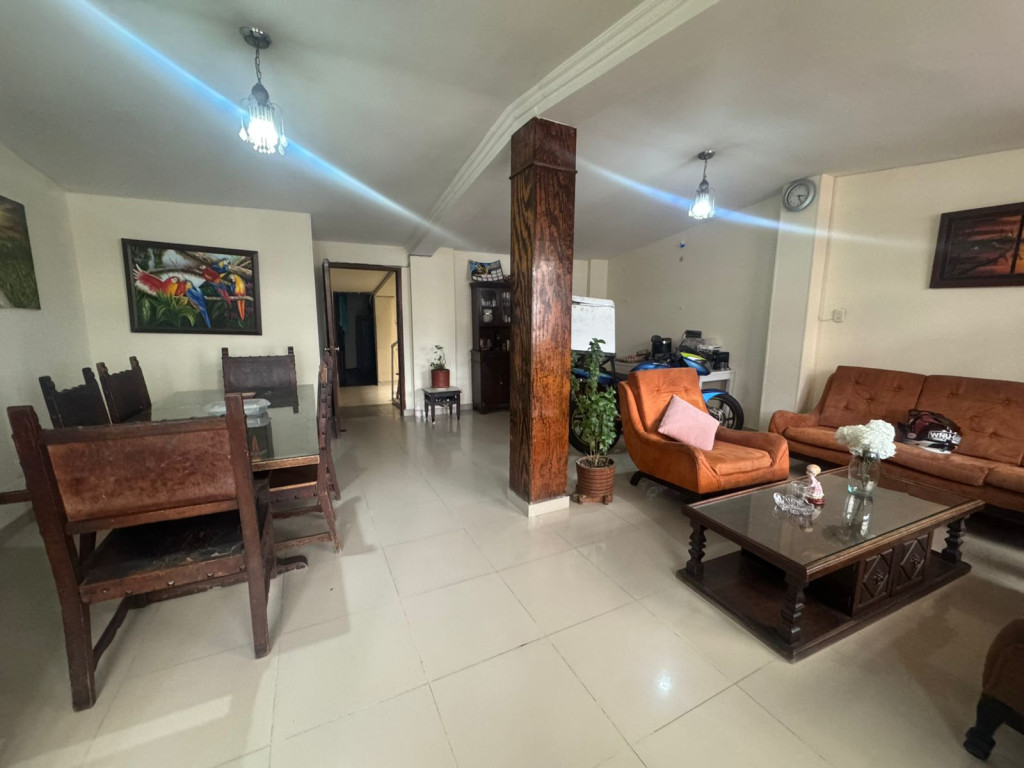 Casa en venta en Quiroga Sur, Bogotá · foto 2 de 17