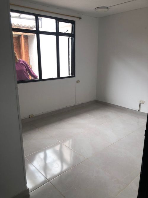 Apartamento de 5 alcobas en venta en San Antonio De Padua, Bogotá, 198 m² · foto 12 de 14