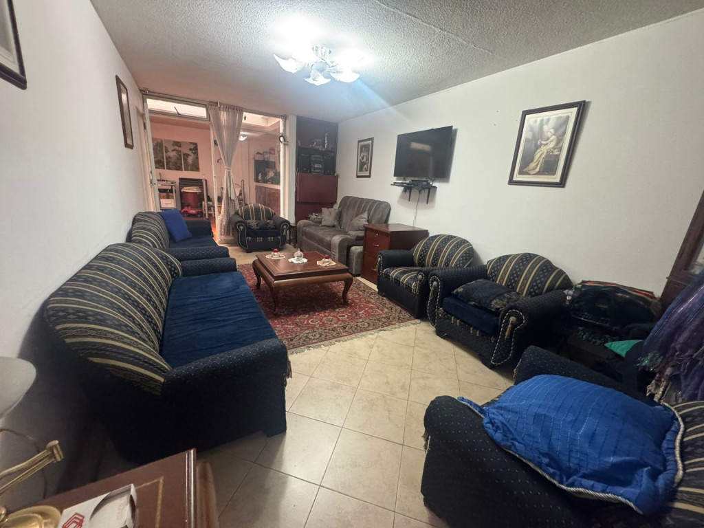 Casa en venta en Calvo Sur, Bogotá · foto 9 de 17