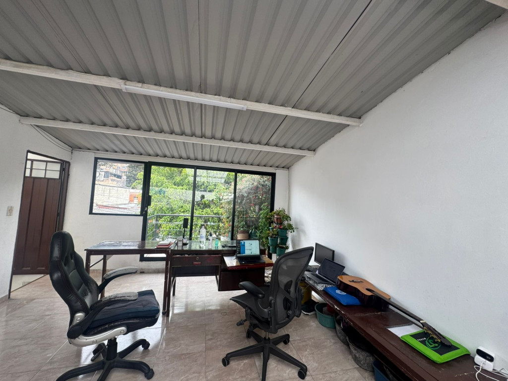 Casa en venta en Calvo Sur, Bogotá · foto 16 de 17