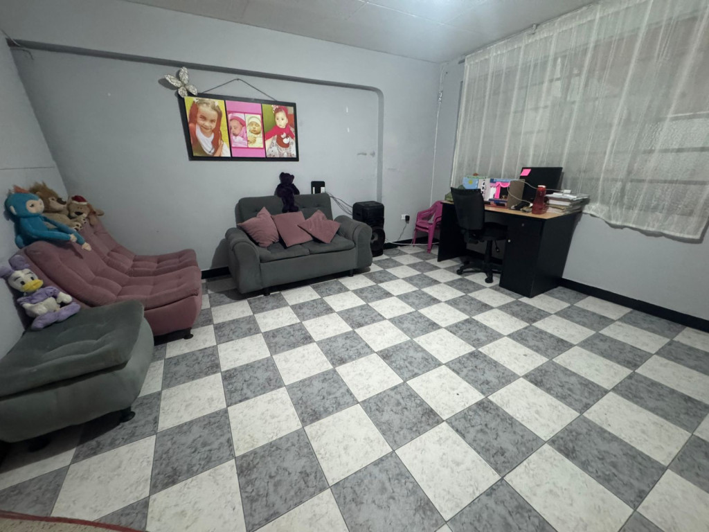 Casa en venta en Ciudad Jardin Sur, Bogotá · foto 5 de 14
