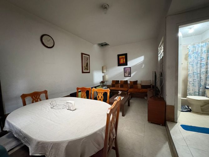 Casa de 10 alcobas en venta en Abraham Lincoln, Bogotá, 296 m² · foto 13 de 24