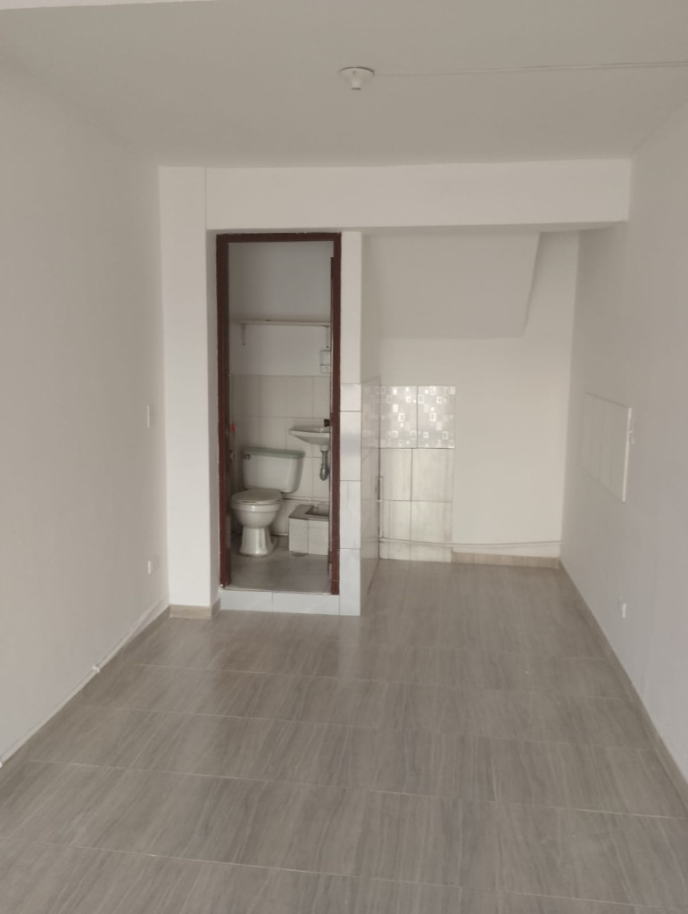 Casa en venta en Centenario, Bogotá · foto 6 de 24