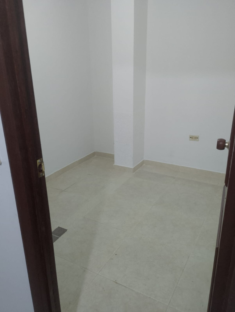 Casa en venta en Centenario, Bogotá · foto 11 de 24