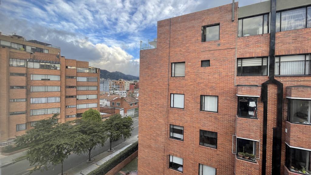 Apartamento en venta en Cedritos, Bogotá · foto 2 de 24