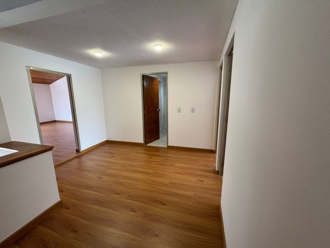 Casa de 5 alcobas en venta en Las Villas, Bogotá, 252 m² · foto 3 de 24