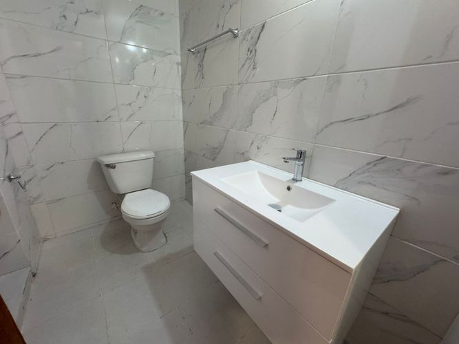 Casa de 5 alcobas en venta en Las Villas, Bogotá, 252 m² · foto 7 de 24