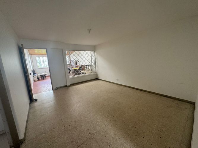 Casa de 5 alcobas en venta en Las Villas, Bogotá, 252 m² · foto 16 de 24
