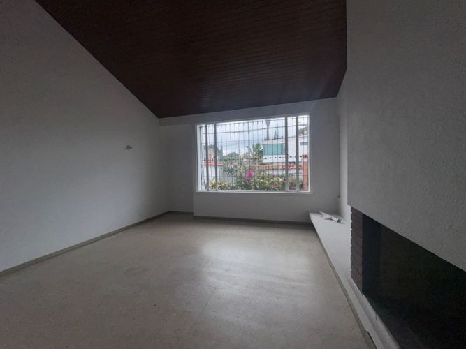 Casa de 5 alcobas en venta en Las Villas, Bogotá, 252 m² · foto 18 de 24