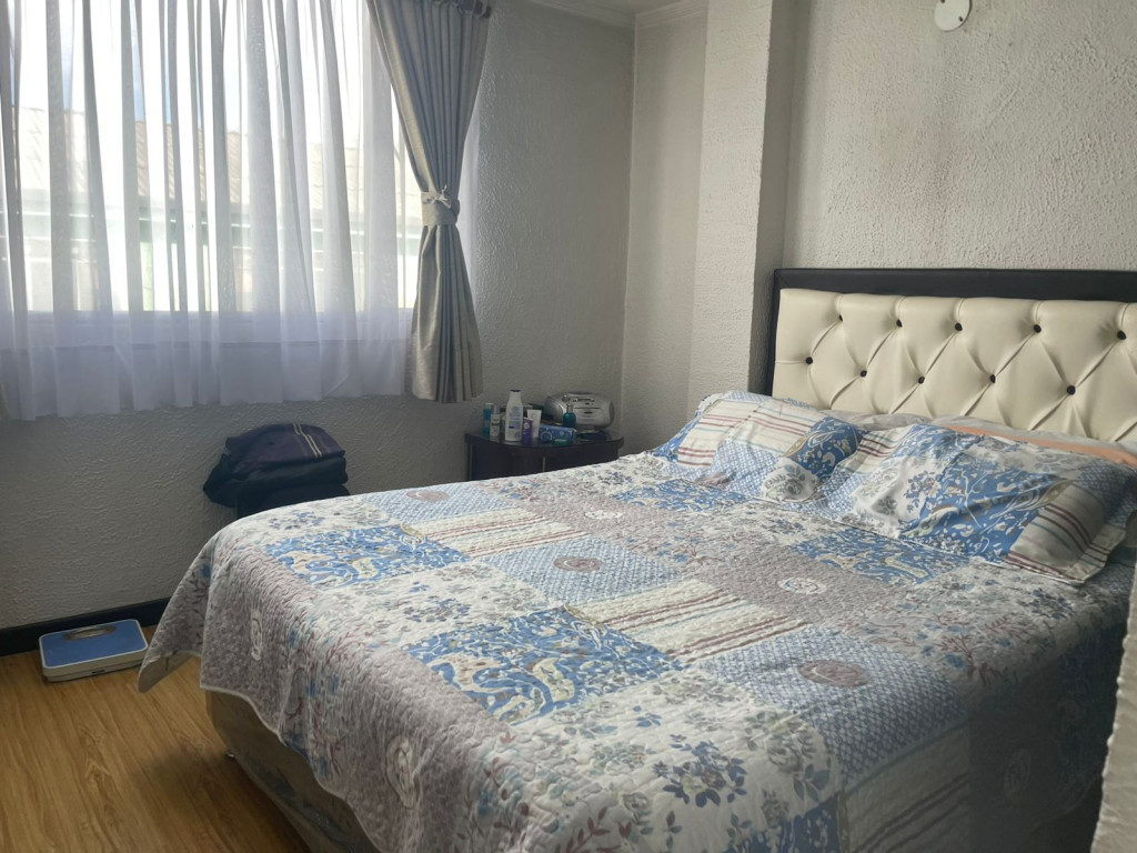 Apartamento en venta en San Antonio, Bogotá · foto 8 de 16