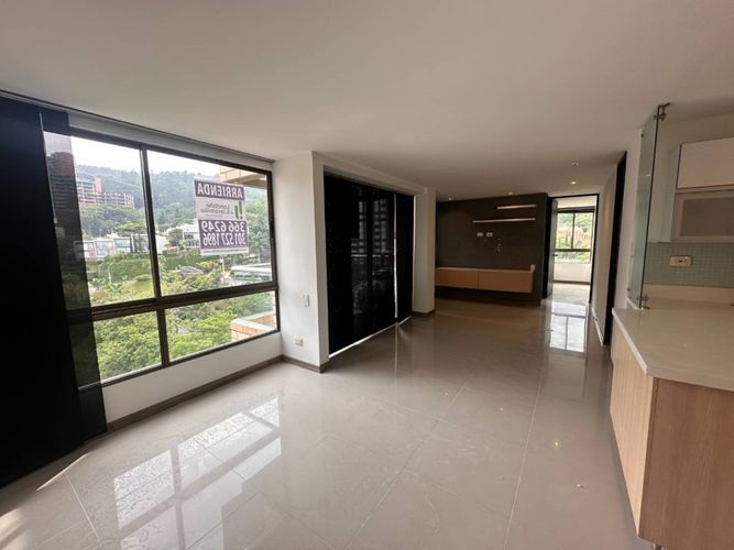 Apartamento de 2 alcobas en arriendo en El Poblado, Medellín, 72 m² · foto 2 de 15