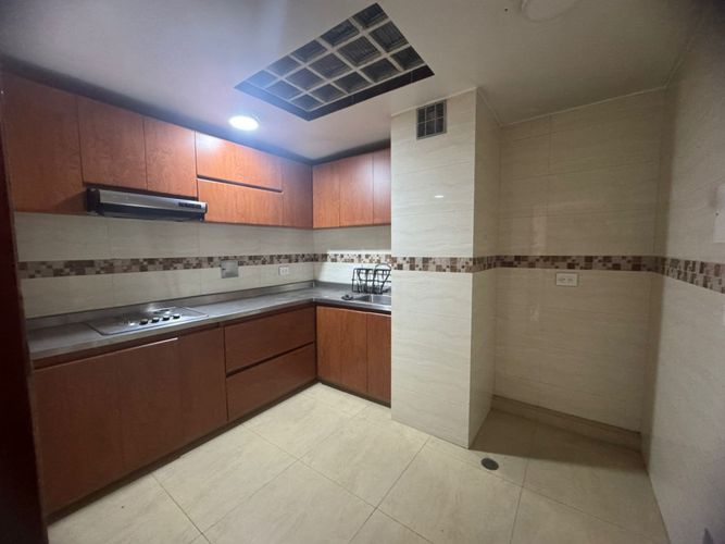 Casa de 4 alcobas en venta en San Miguel, Bogotá, 404 m² · foto 9 de 24