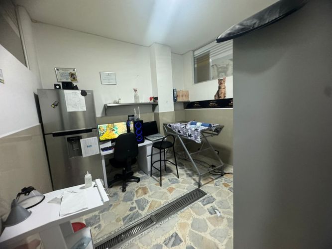 Casa de 4 alcobas en venta en San Miguel, Bogotá, 404 m² · foto 23 de 24