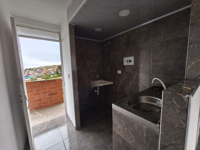 Apartamento de 2 alcobas en venta en Juan Rey Sur, Bogotá, 35 m² · foto 11 de 16