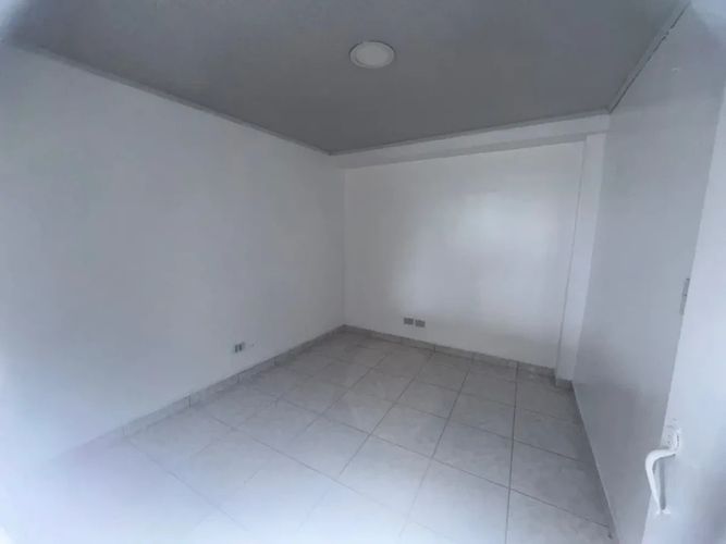 Casa de 4 alcobas en venta en Juan Rey Sur, Bogotá, 134 m² · foto 10 de 13