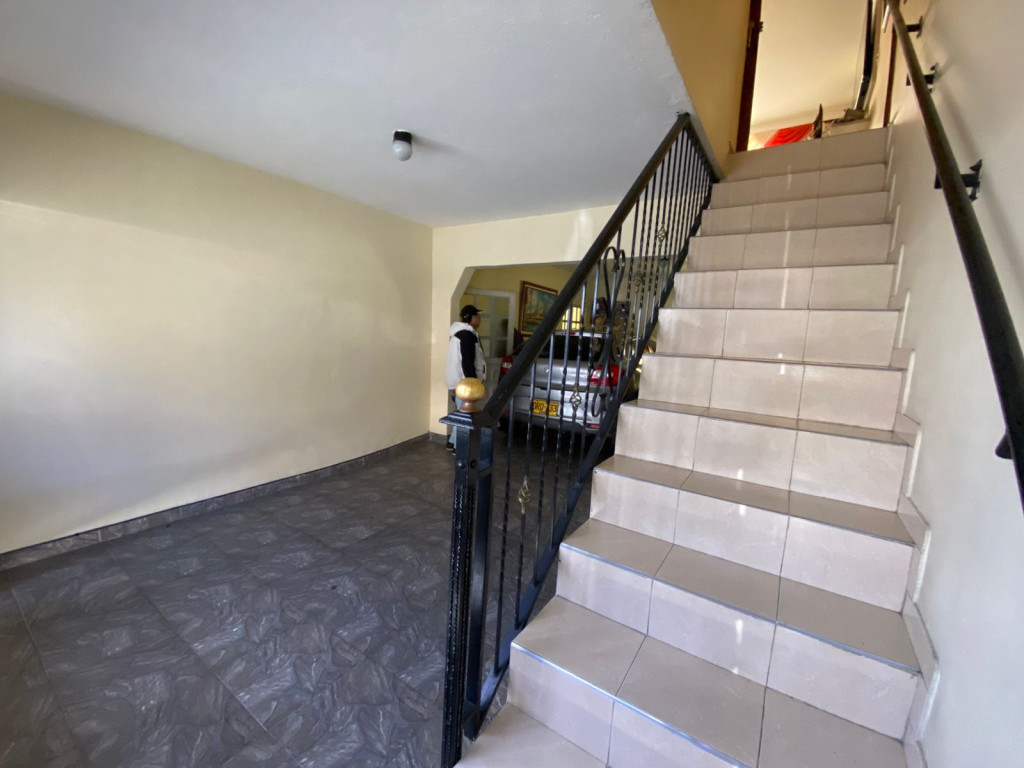 Casa en venta en La Victoria, Bogotá · foto 4 de 24