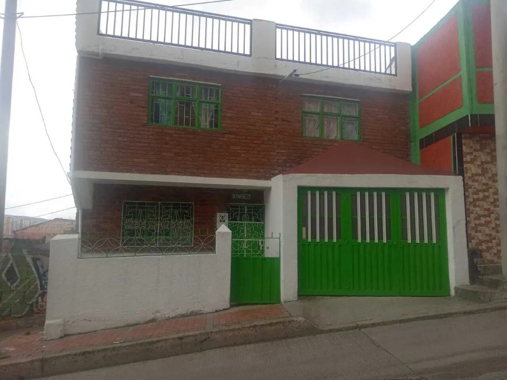 Casa en venta en La Resurreccion, Bogotá · foto 2 de 20