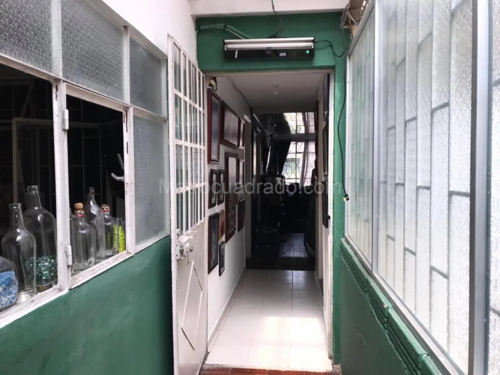 Casa en venta en San Jose Sur, Bogotá · foto 3 de 6