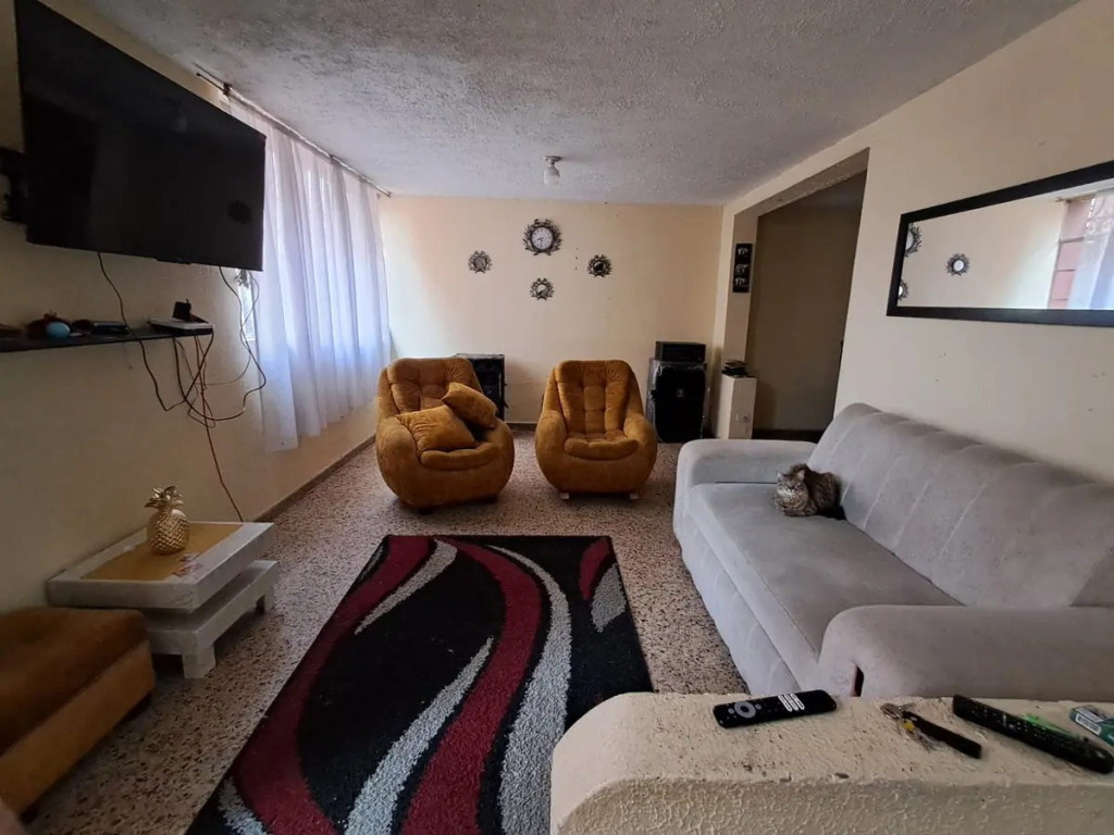 Casa en venta en Quiroga, Bogotá · foto 8 de 24