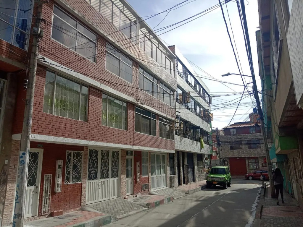 Casa en venta en Villa Nelly, Bogotá · foto 4 de 10