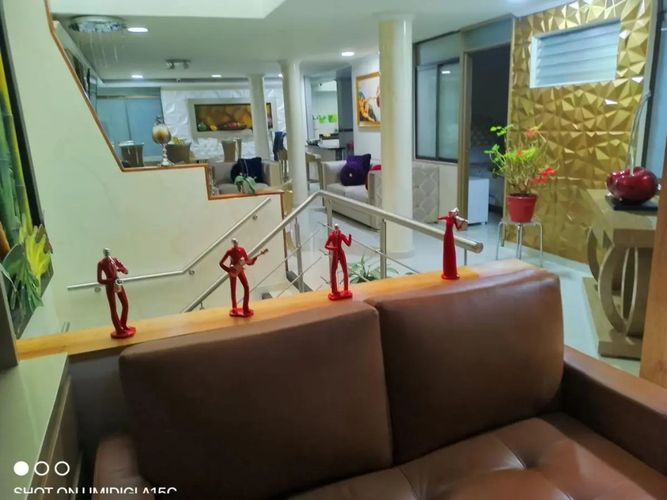 Casa de 12 alcobas en venta en San Antonio, Bogotá, 840 m² · foto 9 de 19