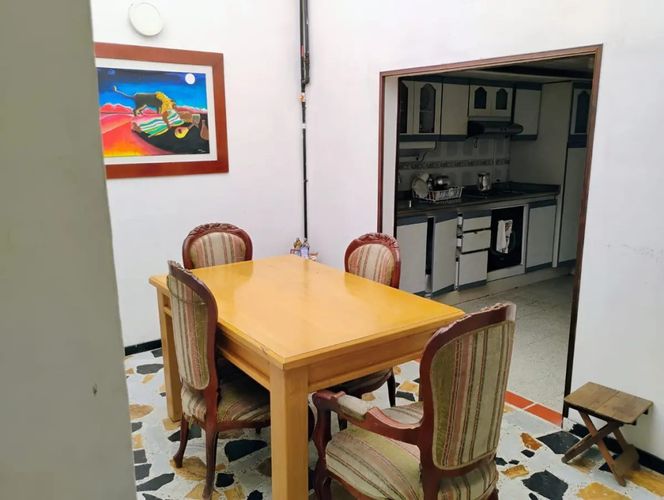 Casa de 7 alcobas en venta en San Jose, Bogotá, 384 m² · foto 9 de 17