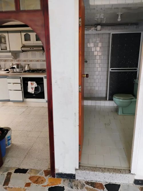 Casa de 7 alcobas en venta en San Jose, Bogotá, 384 m² · foto 12 de 17