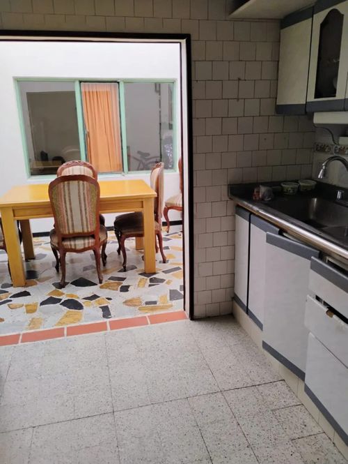 Casa de 7 alcobas en venta en San Jose, Bogotá, 384 m² · foto 13 de 17