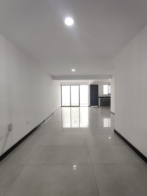 Casa de 3 alcobas en venta en Trapiches Ii, Villa del Rosario, 176 m² · foto 2 de 19