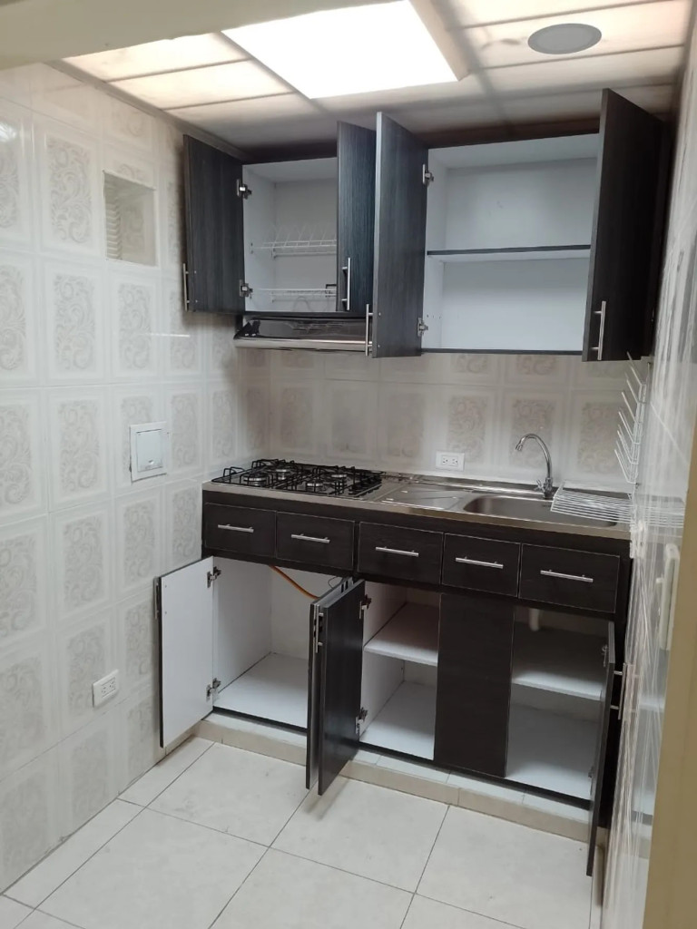 Casa en venta en Floralia I Sector, Bogotá · foto 3 de 24