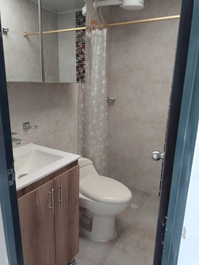 Casa en venta en Floralia I Sector, Bogotá · foto 9 de 24