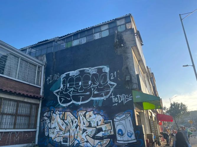 Casa de 5 alcobas en venta en Sosiego Sur, Bogotá, 358 m² · foto 2 de 14