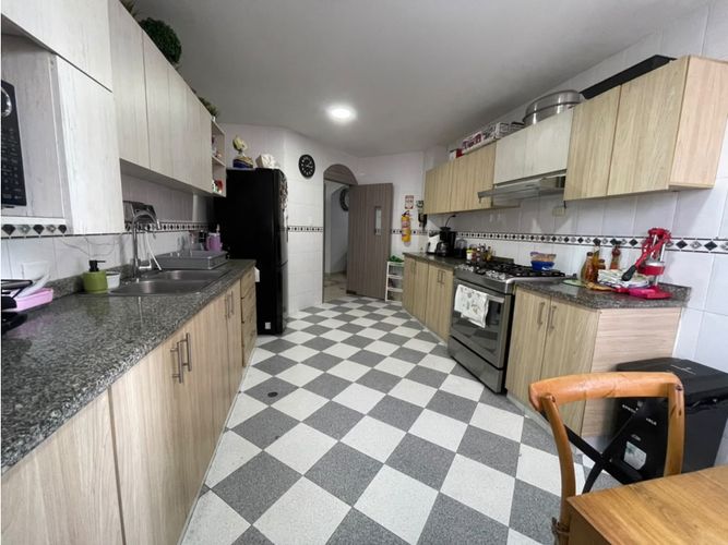 Apartamento de 3 alcobas en venta en Cr. Puerta Del Sol, Barranquilla, 178 m² · foto 14 de 21