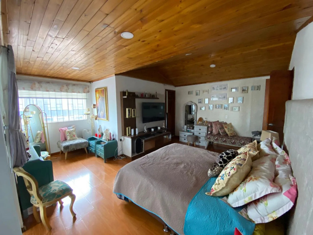 Casa en venta en La Española, Bogotá · foto 9 de 18
